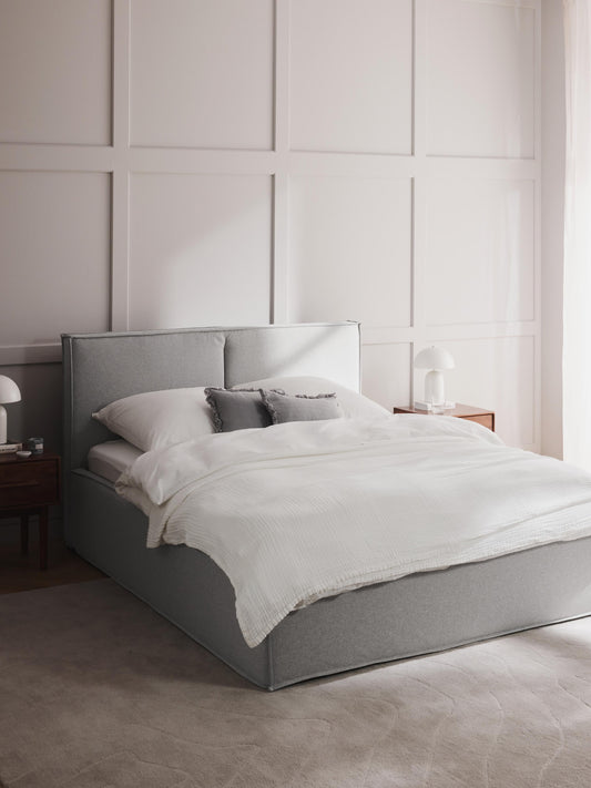 Dreselva Upholstered Bed