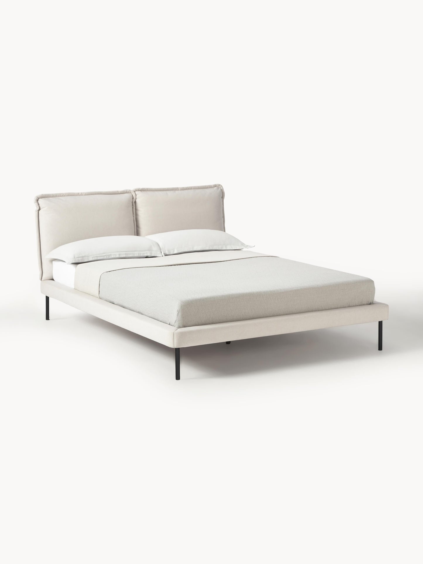 Amelucci Upholstered Bed