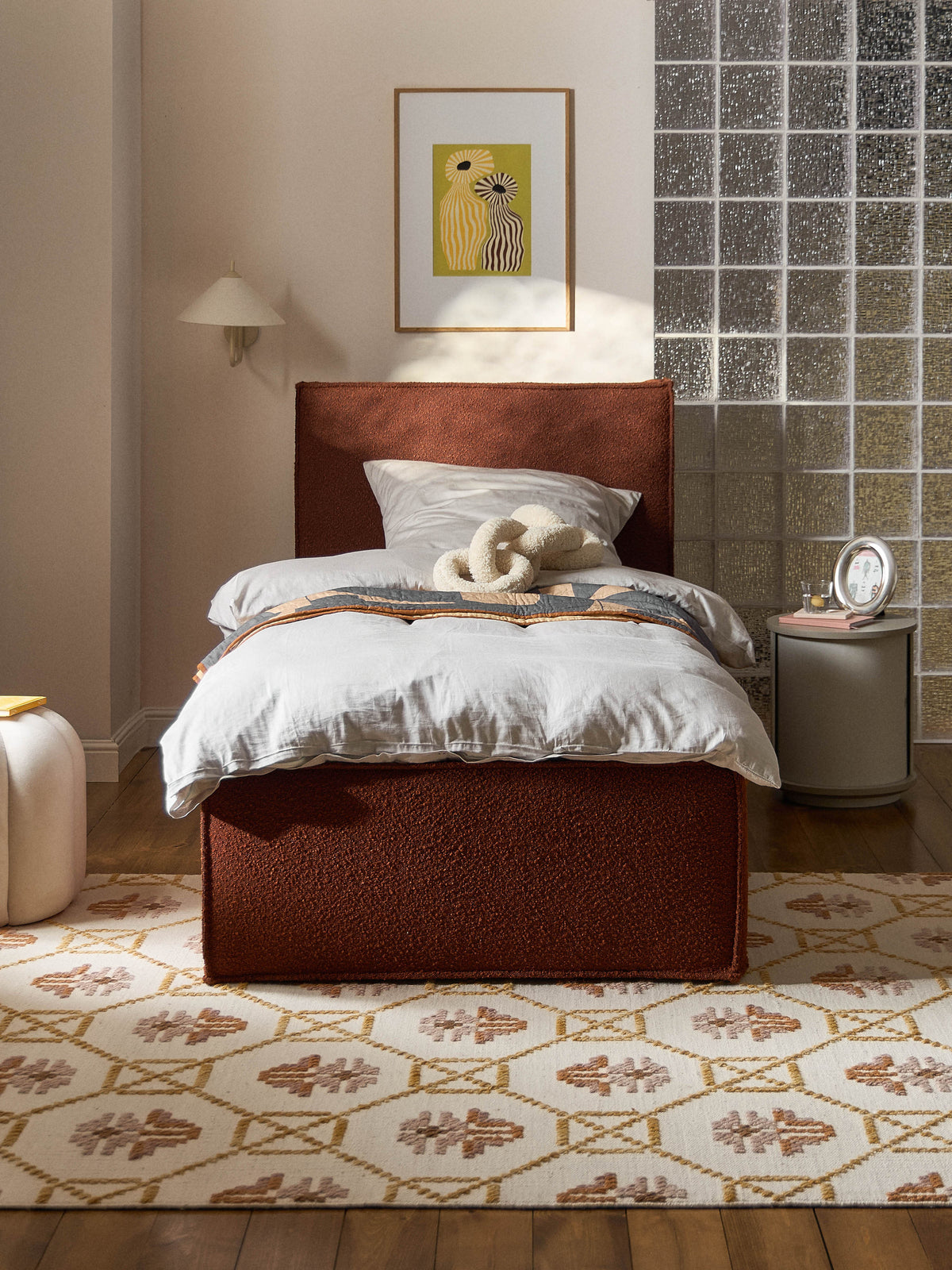 Dreselva Single Bed in Bouclé