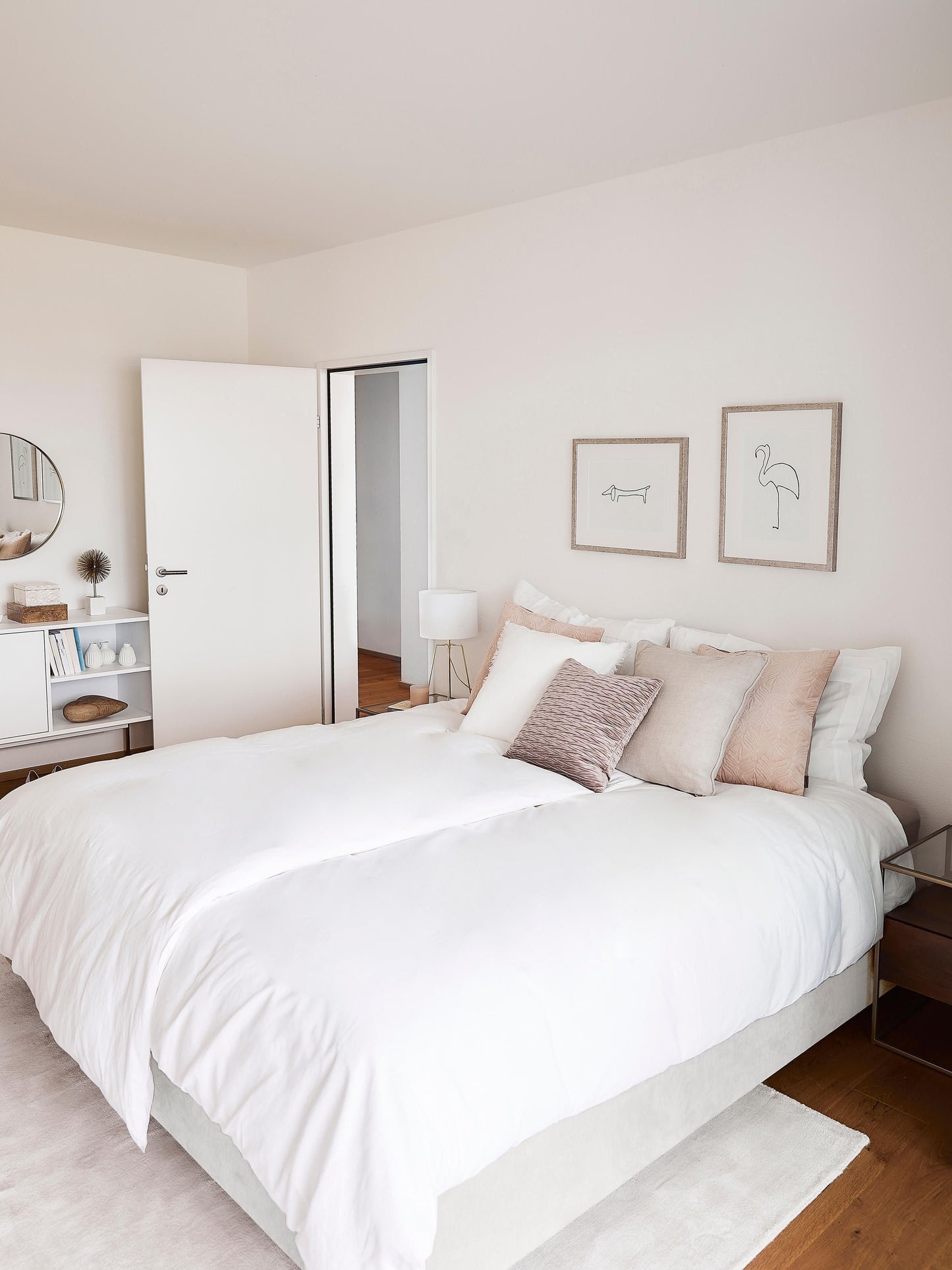 Enyastri Box Spring Bed