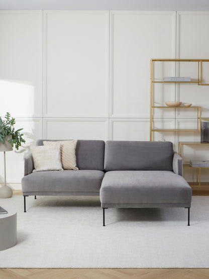 Fluvarno Small Corner Sofa in Velvet