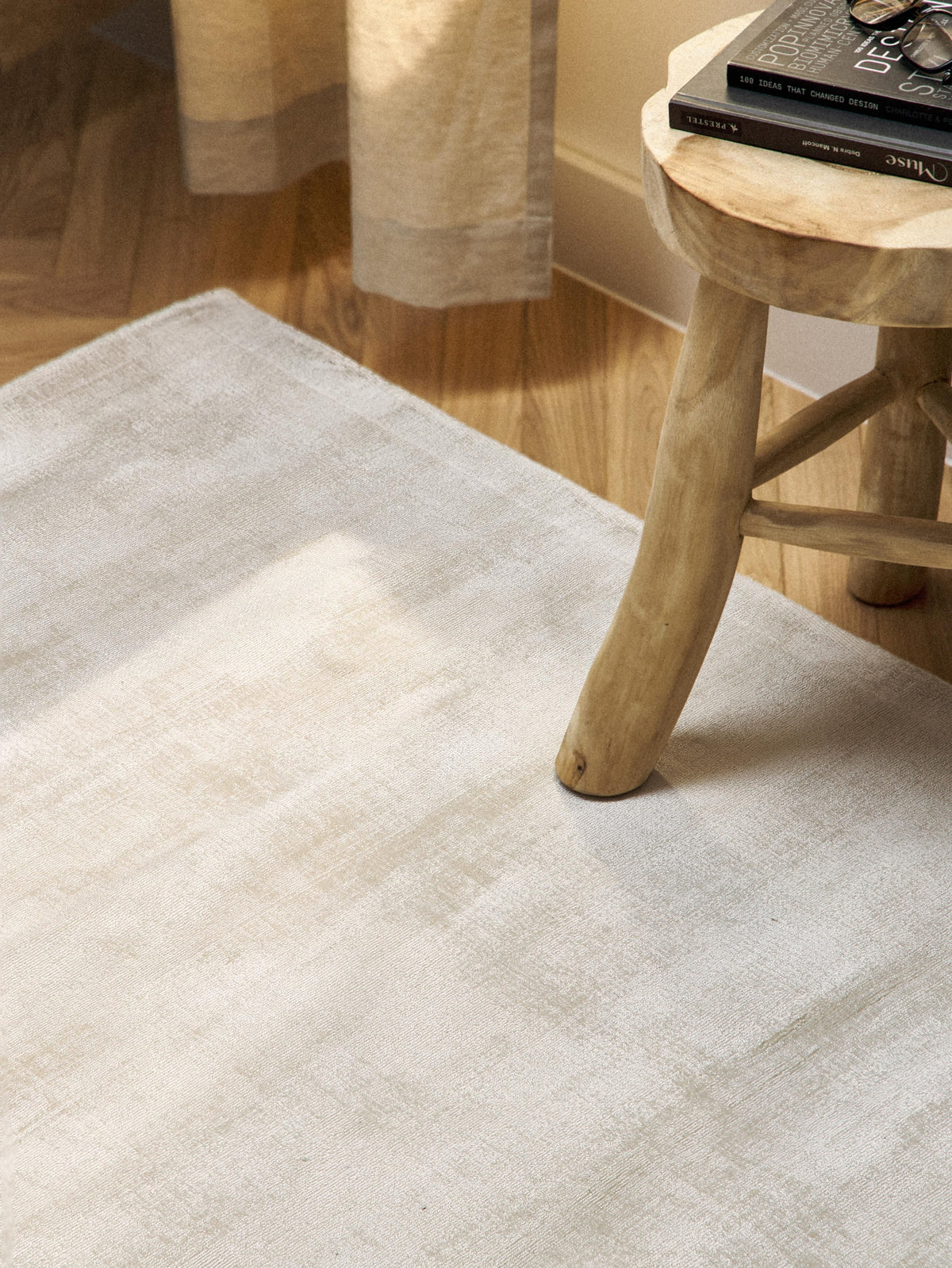 Jaselvi Viscose Rug, Hand-Woven