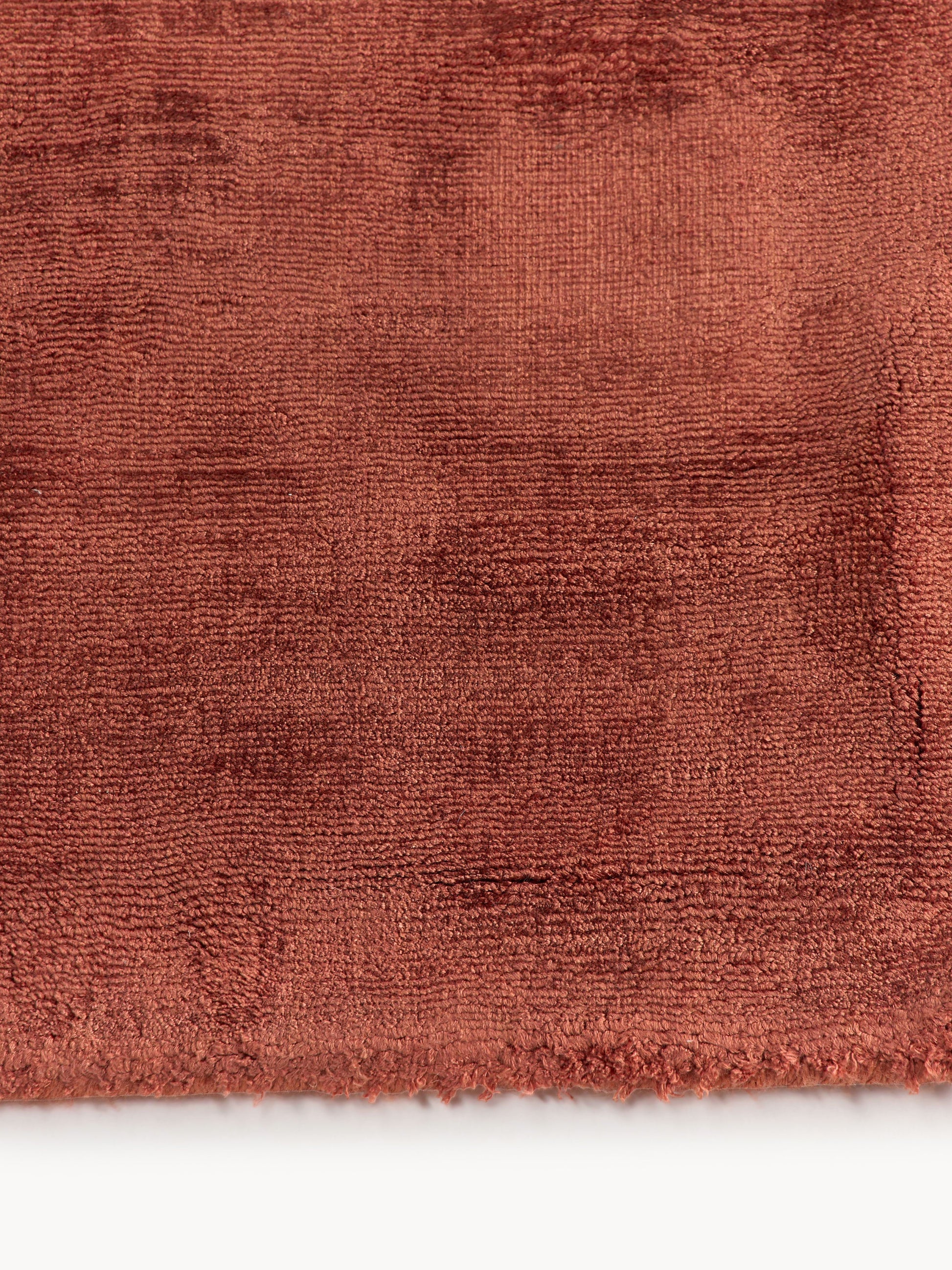 Jaselvi Viscose Rug, Hand-Woven