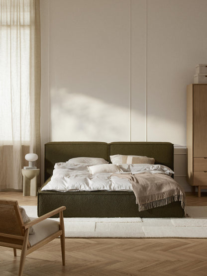 Lenroven Upholstered Bed in Bouclé with Storage