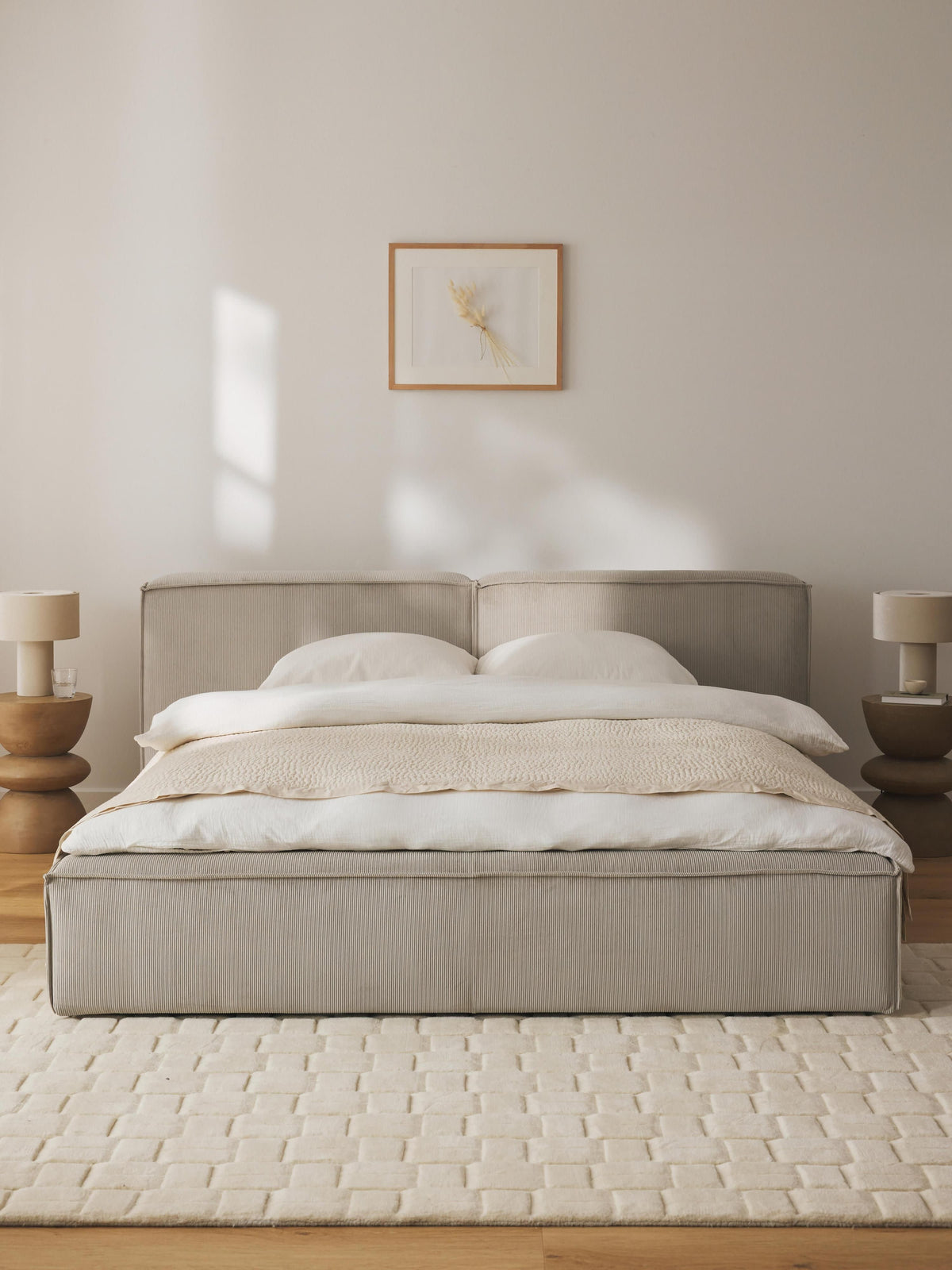 Lenroven Upholstered Storage Bed in Corduroy