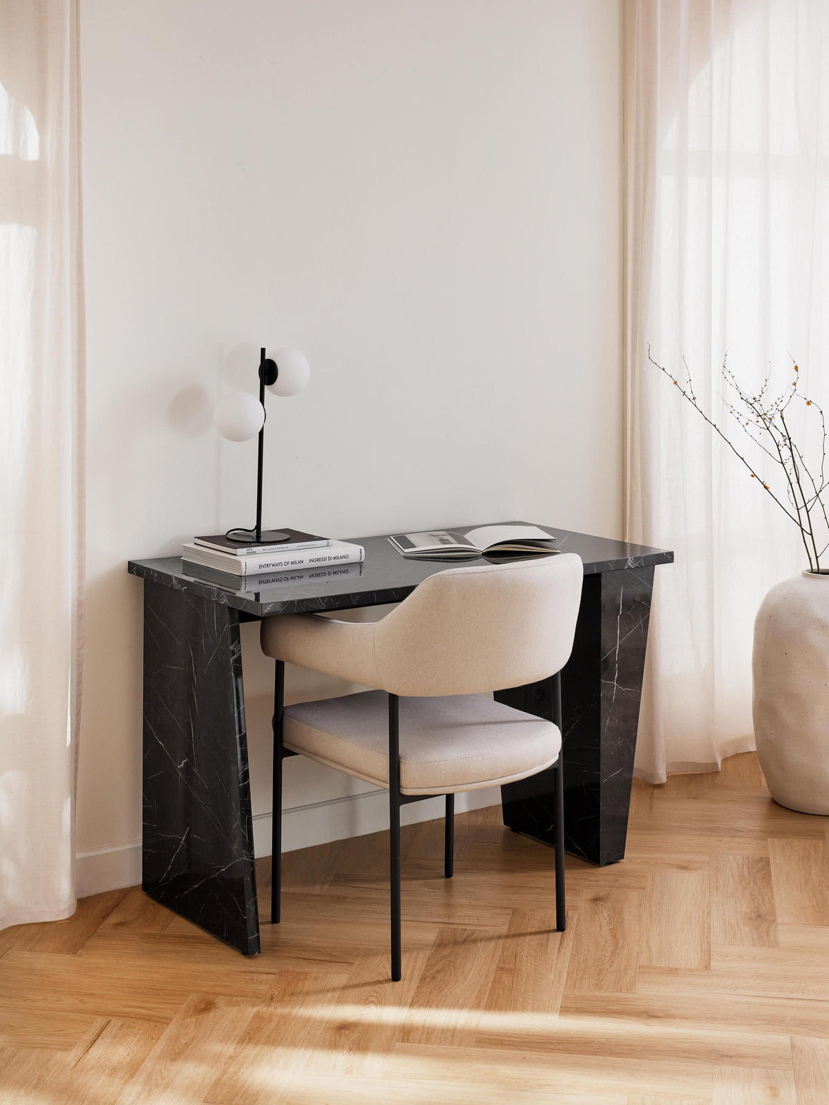 Liarno Desk in Marble Look