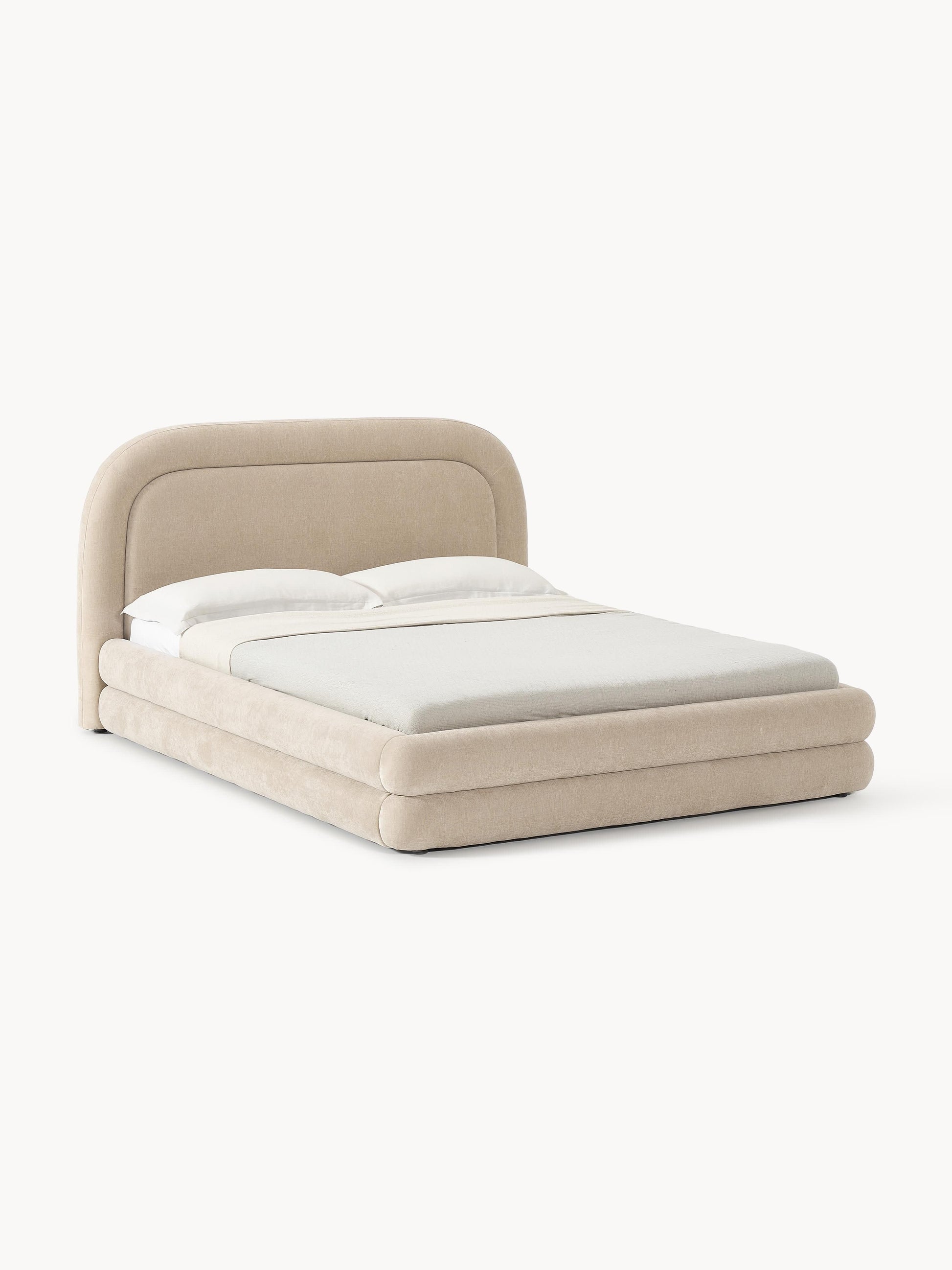 Solvardo Upholstered Bed