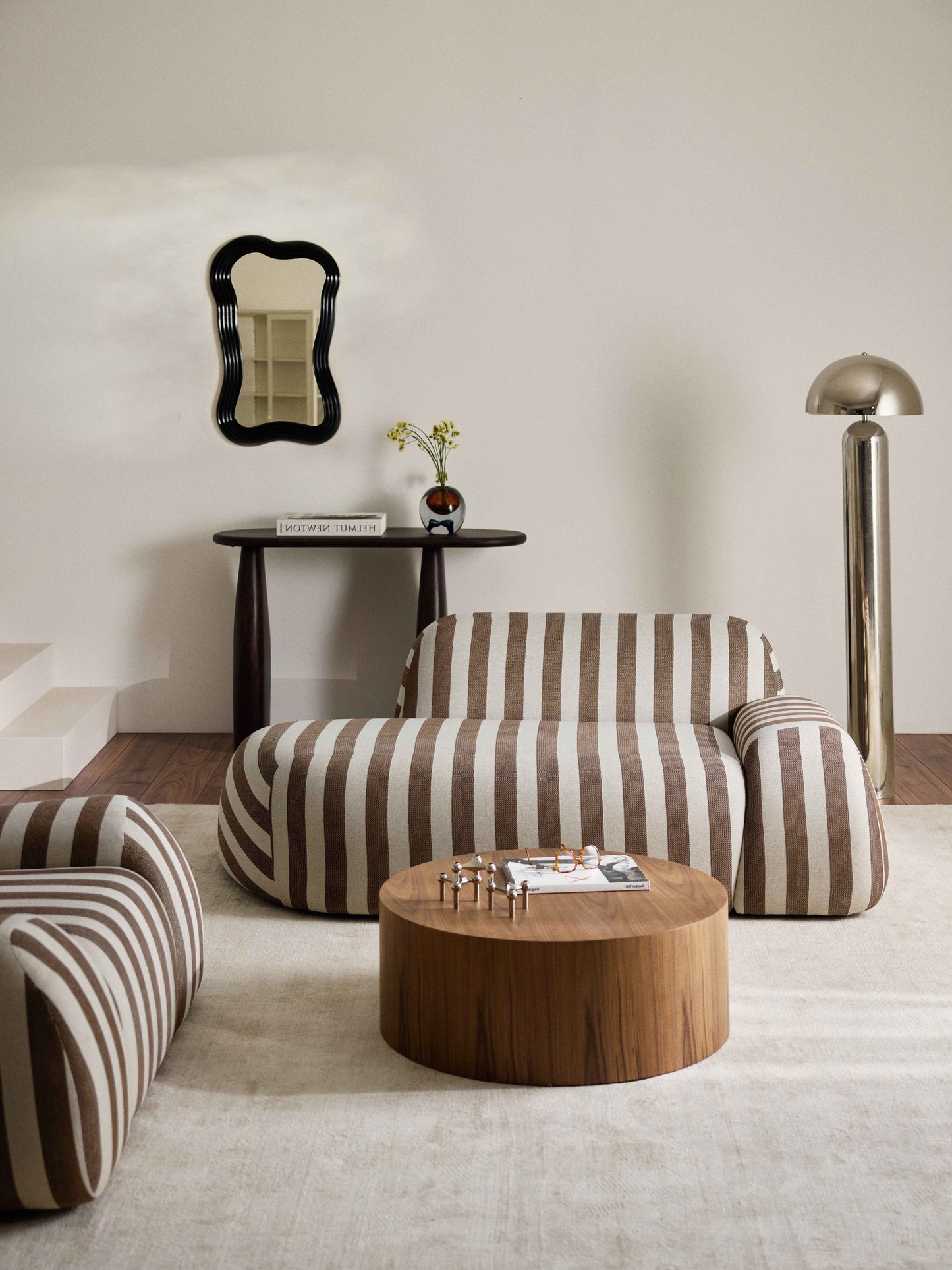 Wolbrenna Striped Sofa (2-Seater) with Chaise Longue